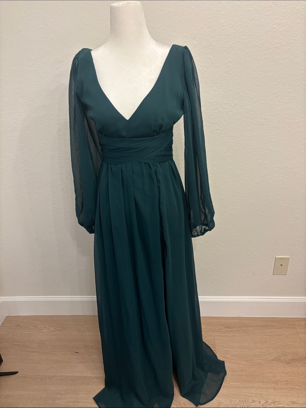 Lulu's Teal V‑Neck Long Sleeve Maxi Dress